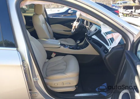 2017 Buick Envision Preferred z USA, uszkodzony, nr VIN LRBFXASA2HD014843